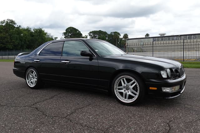 1999 Nissan Cedric JDM car for sale — photo 4 of 20