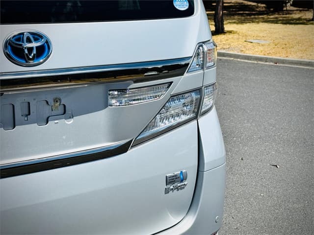 2012 Toyota Vellfire JDM car for sale — photo 12 of 25