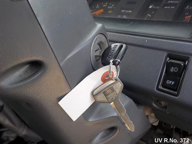 1993 Toyota HiAce JDM car for sale — photo 10 of 16