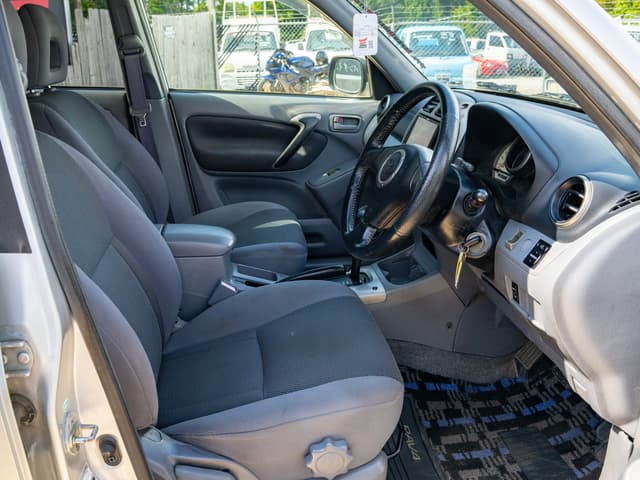 2001 Toyota RAV4 JDM car for sale — photo 12 of 15
