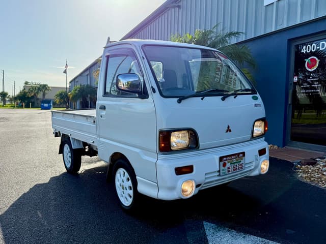 1994 Mitsubishi Minicab JDM car for sale — photo 3 of 17