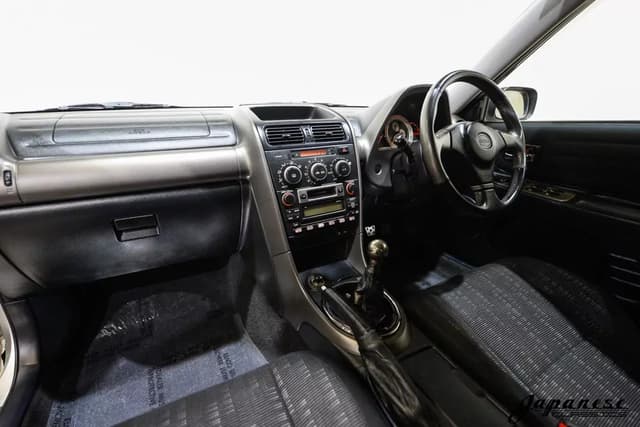 1999 Toyota Altezza JDM car for sale — photo 10 of 25