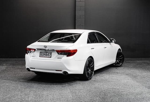 2012 Toyota Mark X JDM car for sale — photo 9 of 16