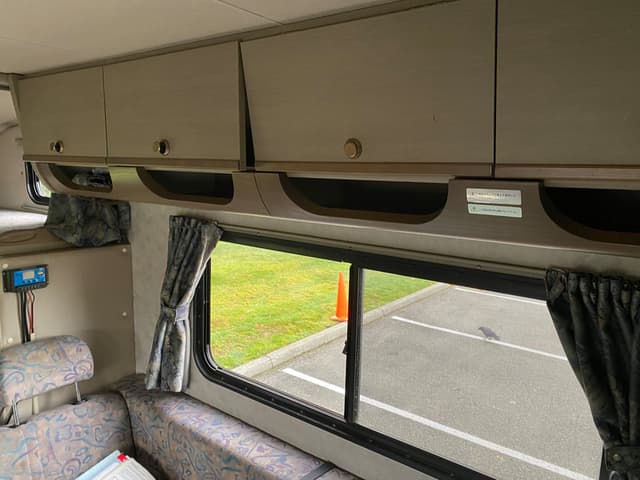 1996 Isuzu Elf JDM car for sale — photo 24 of 25