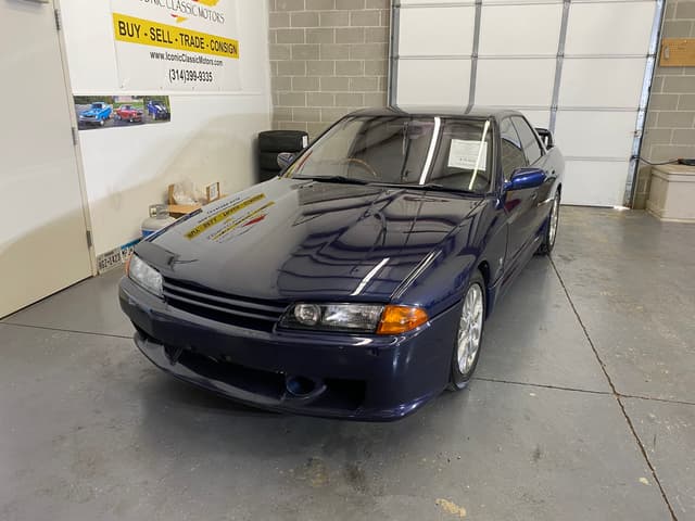 1990 Nissan Skyline JDM car for sale — photo 2 of 21