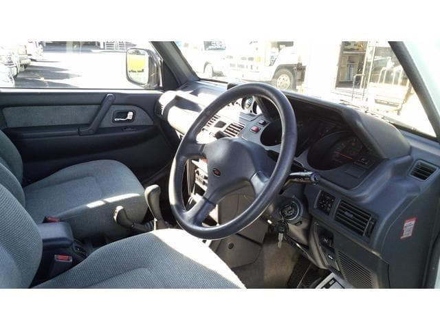 1992 Mitsubishi Pajero JDM car for sale — photo 25 of 25