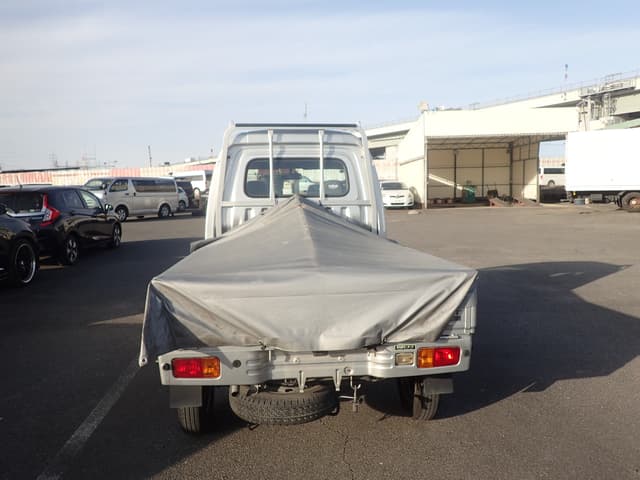 2006 Daihatsu Hijet JDM car for sale — photo 7 of 24