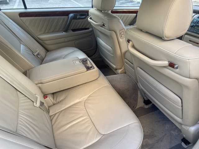 1999 Toyota Majesta JDM car for sale — photo 9 of 11