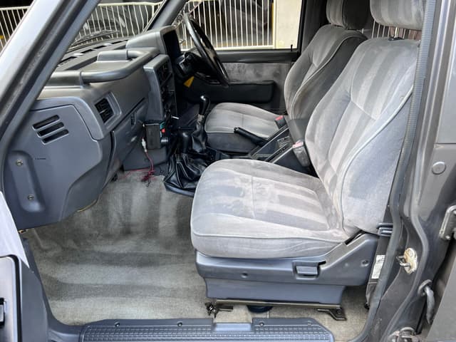 1991 Nissan Safari JDM car for sale — photo 18 of 23