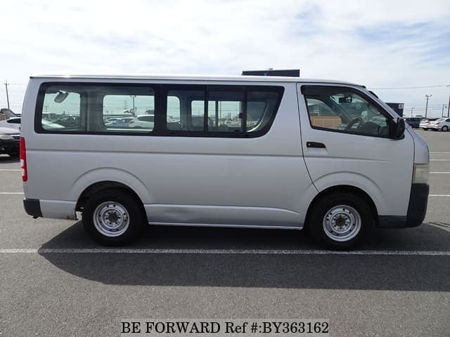 2005 Toyota HiAce JDM car for sale — photo 6 of 25