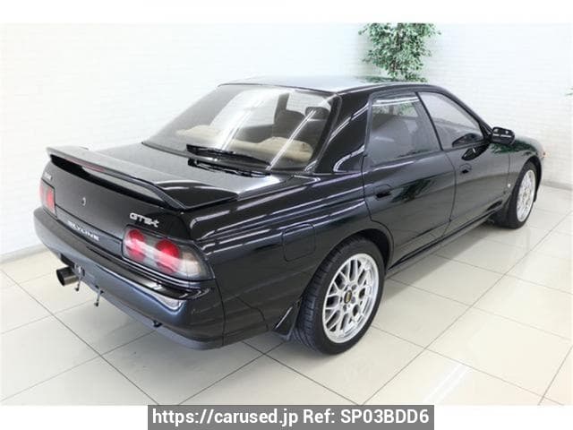 1990 Nissan Skyline JDM car for sale — photo 3 of 3