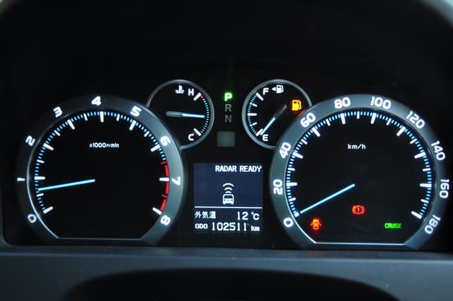 2008 Toyota Alphard JDM car for sale — photo 23 of 25