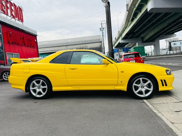 1998 Nissan Skyline JDM car for sale — photo 11 of 25