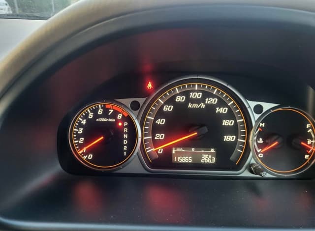 2005 Honda CR-V JDM car for sale — photo 9 of 12