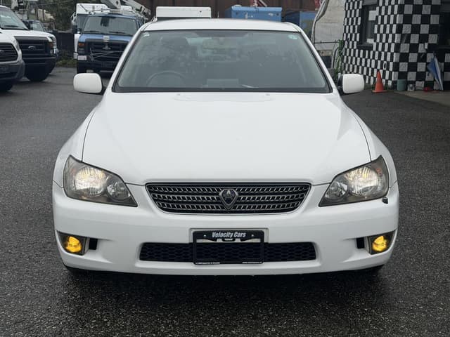2005 Toyota Altezza JDM car for sale — photo 2 of 18