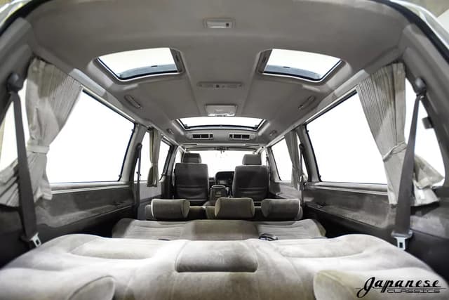 1995 Toyota HiAce JDM car for sale — photo 22 of 25