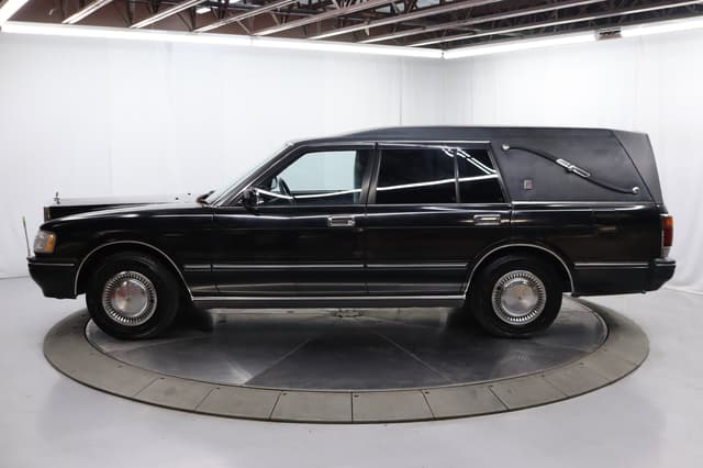 1995 Toyota Crown JDM car for sale — photo 4 of 25