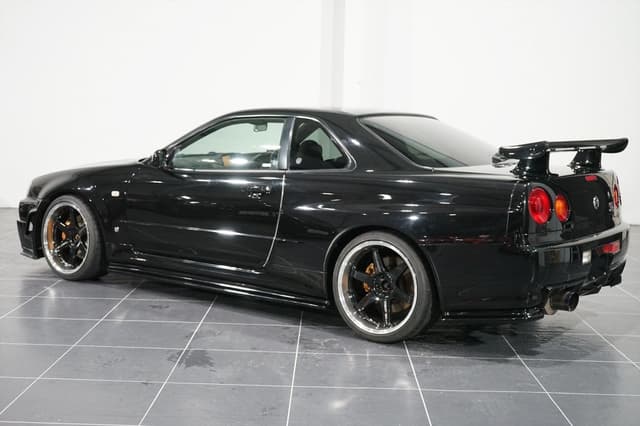2001 Nissan Skyline JDM car for sale — photo 7 of 25
