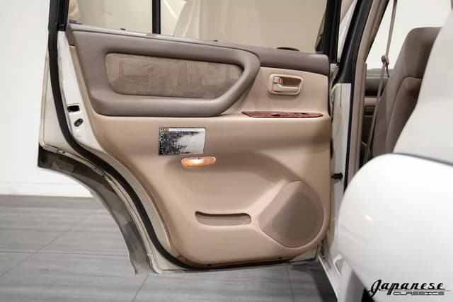 2000 Toyota Land Cruiser JDM car for sale — photo 22 of 25