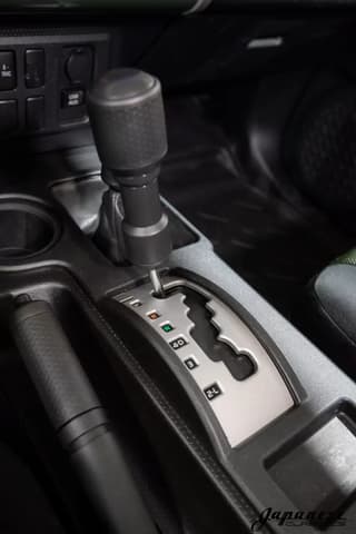 2011 Toyota Fj Cruiser JDM car for sale — photo 11 of 25