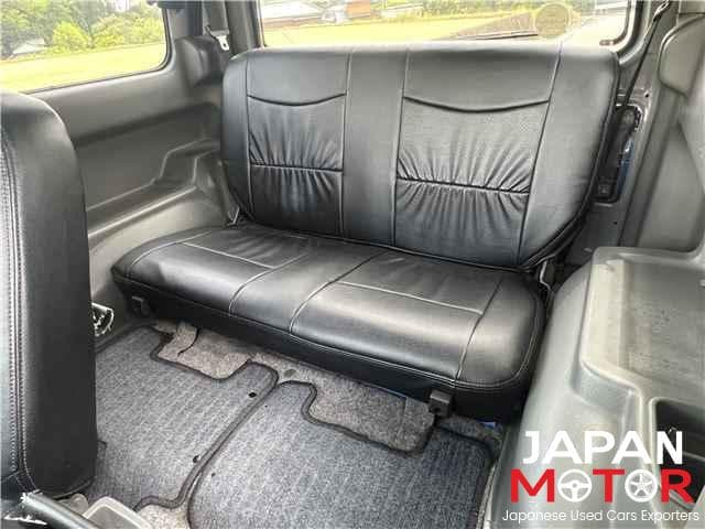 1998 Suzuki Jimny JDM car for sale — photo 12 of 15