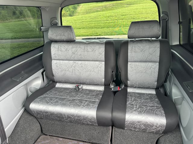 2000 Toyota HiAce JDM car for sale — photo 18 of 20
