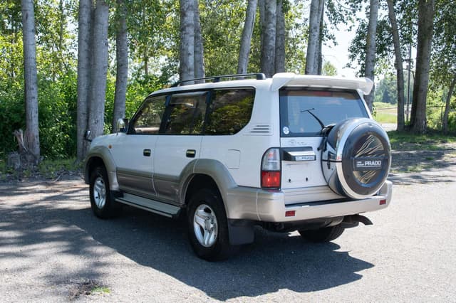 2001 Toyota Land Cruiser Prado JDM car for sale — photo 4 of 21