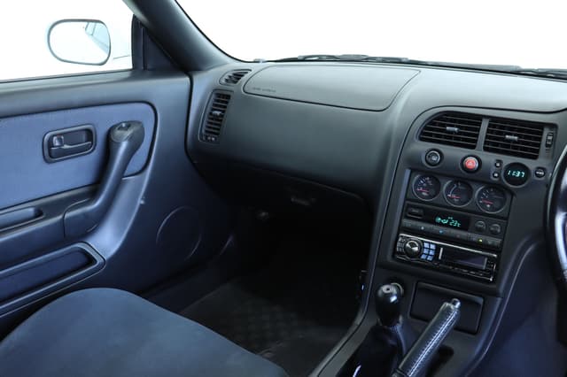 1996 Nissan Skyline JDM car for sale — photo 16 of 25