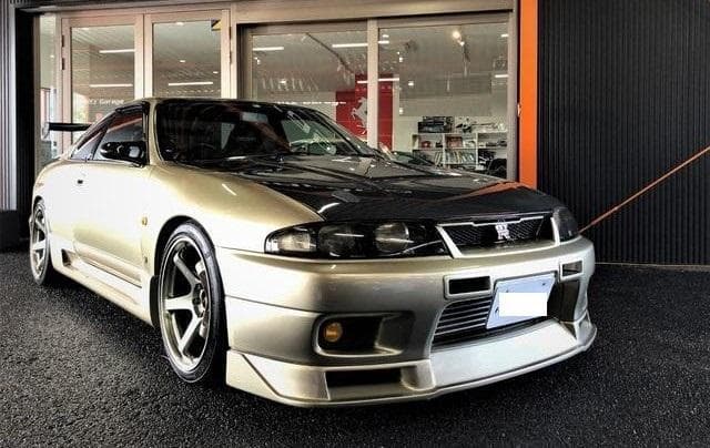 1996 Nissan Skyline JDM car for sale — photo 2 of 5