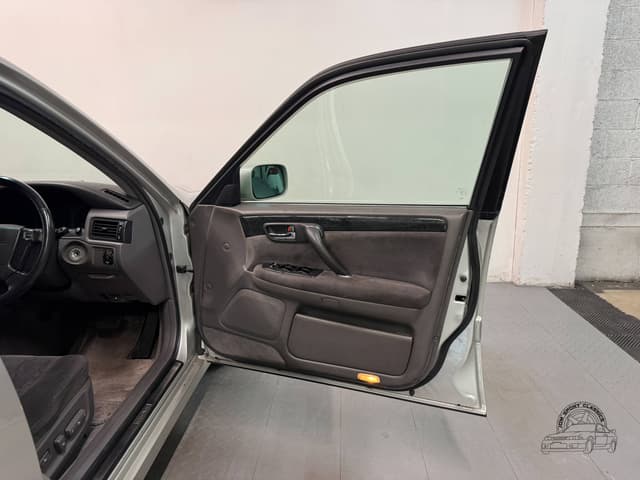 2000 Toyota Crown JDM car for sale — photo 23 of 25