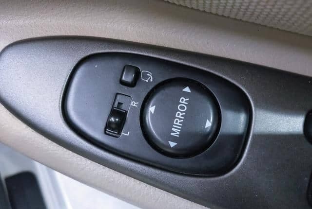 2002 Toyota Altezza JDM car for sale — photo 24 of 25