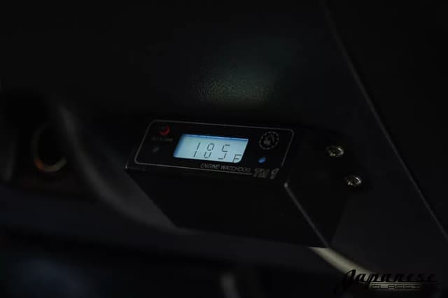 1990 Toyota HiAce JDM car for sale — photo 14 of 25