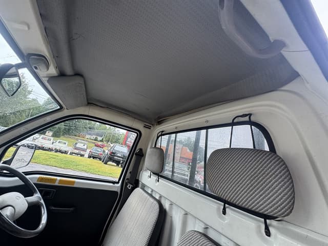 1996 Daihatsu Hijet JDM car for sale — photo 18 of 19