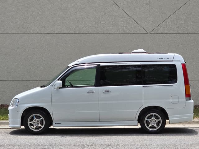 2000 Honda Stepwagon JDM car for sale — photo 7 of 25