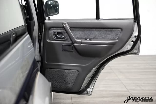 1996 Mitsubishi Pajero JDM car for sale — photo 23 of 25