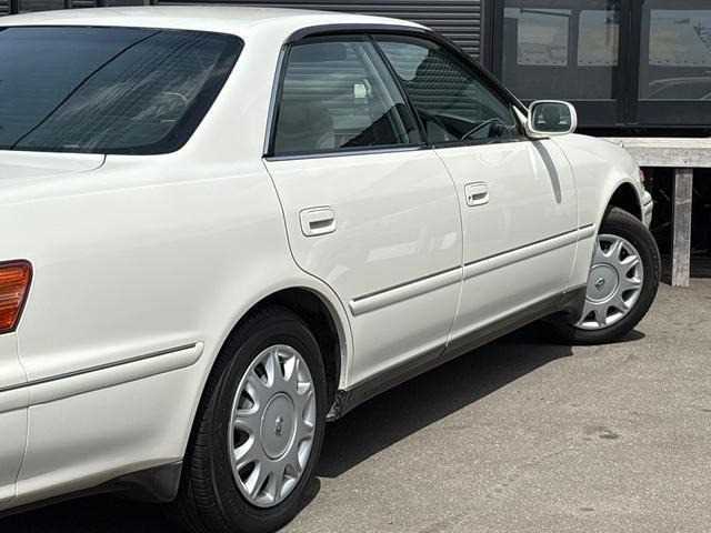 1997 Toyota Mark II JDM car for sale — photo 18 of 20