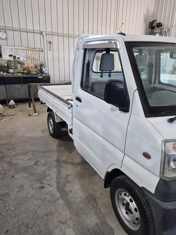 2001 Mitsubishi Minicab JDM car for sale — photo 15 of 19
