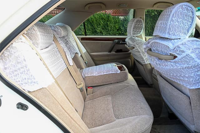 1999 Toyota Crown JDM car for sale — photo 12 of 21