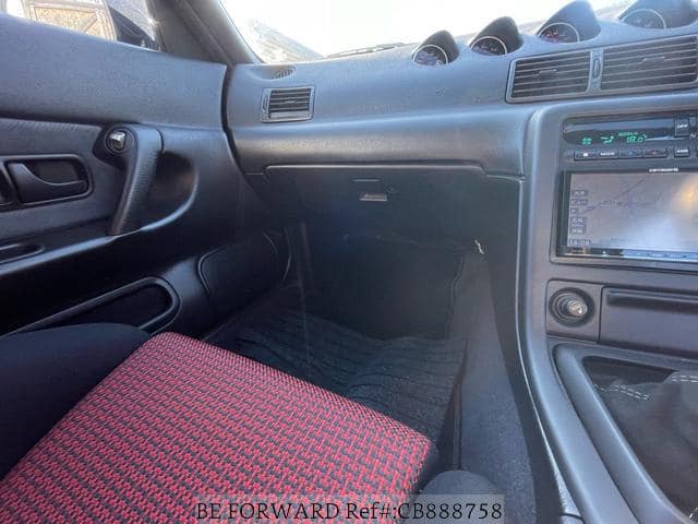 1992 Nissan Skyline JDM car for sale — photo 18 of 20
