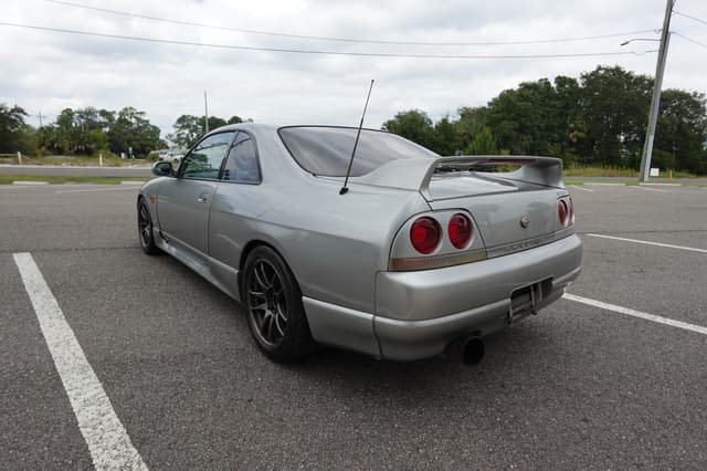 1996 Nissan Skyline JDM car for sale — photo 8 of 19