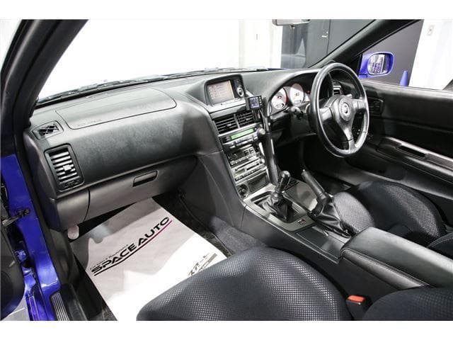2001 Nissan Skyline JDM car for sale — photo 8 of 25