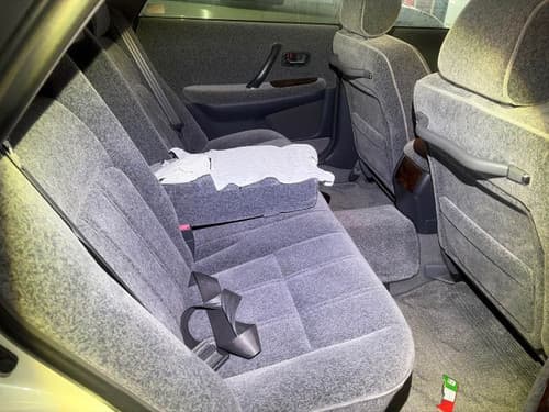 1998 Toyota Crown JDM car for sale — photo 8 of 15