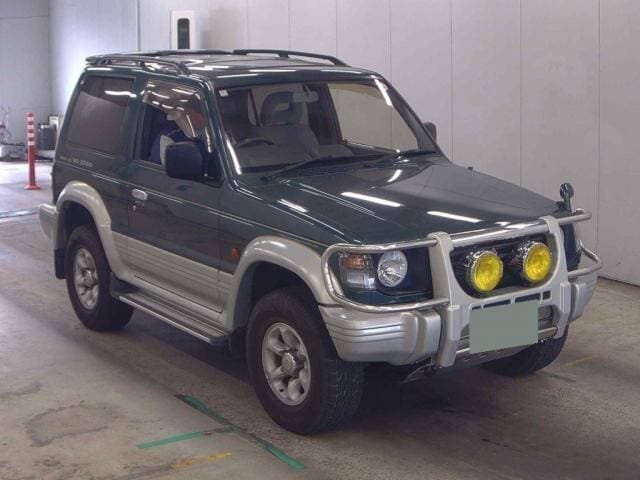 1995 Mitsubishi Pajero JDM car for sale — photo 4 of 5