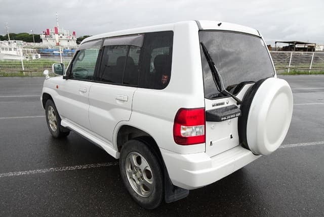 1999 Mitsubishi Pajero JDM car for sale — photo 3 of 25