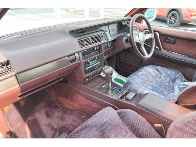 1995 Nissan Gloria JDM car for sale — photo 15 of 25