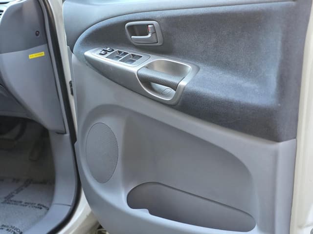 2000 Toyota Estima JDM car for sale — photo 5 of 25