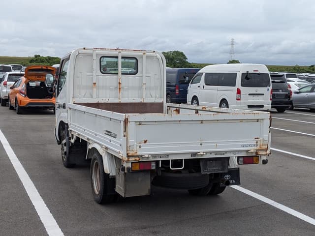 2005 Toyota Toyoace JDM car for sale — photo 3 of 10