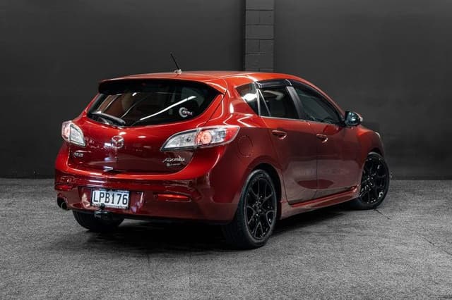 2010 Mazda Axela JDM car for sale — photo 11 of 14