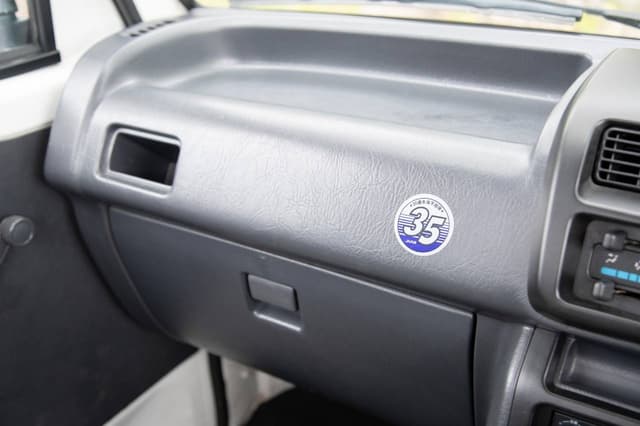 1999 Daihatsu Hijet JDM car for sale — photo 12 of 16