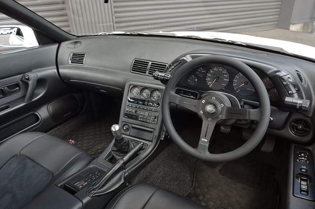 1994 Nissan Skyline JDM car for sale — photo 5 of 25